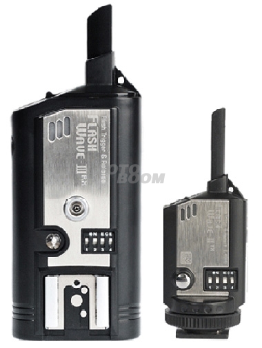 Flash Wave III Kit + Cable RC608 Nikon Flash Wave III Kit + Cable RC608 Nikon
