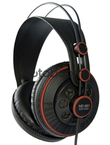 Superlux HD 681