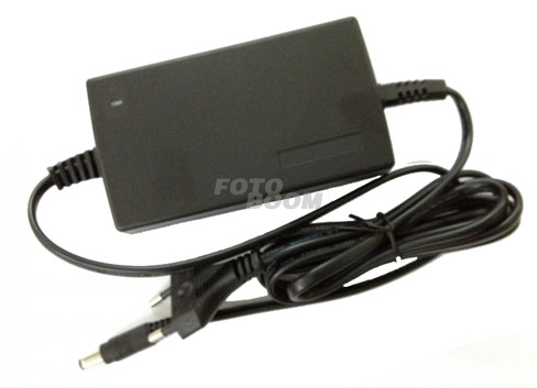 TIYCN1000CH Cargador V-Mount