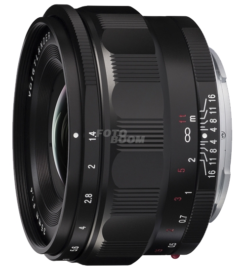 35mm f/1.4 Nokton Classic Sony E