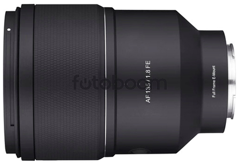 135mm f/1.8 Sony E 135mm f/1.8 Sony E