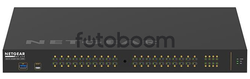Línea AV M4250-40G8XF-PoE+