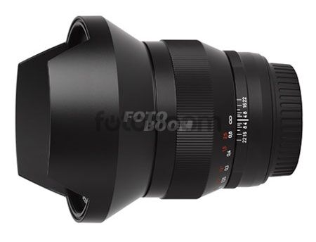 15mm f/2.8 Milvus Canon