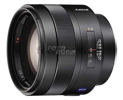 85mm f/1.4 ZA