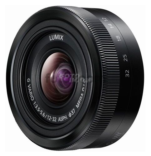 12-32mm f/3.5-5.6 Asph MegaOIS Negro